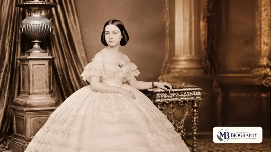 Young Queen Victoria after becoming British monarch represented by My biography world